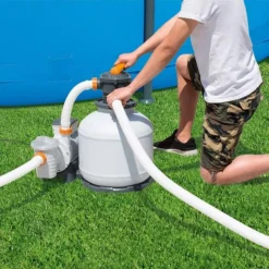 Filtre à Sable Complet Bestway Flowclear 11,355 M³/h 9 Filtre à Sable Complet Bestway Flowclear 11,355 M³/h -Fournitures De Piscine 58486 filtre sable flowclear ambiance min